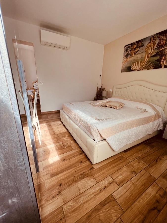 Affitta Camere La Fenice Di Folli Lorella Puegnago Dış mekan fotoğraf